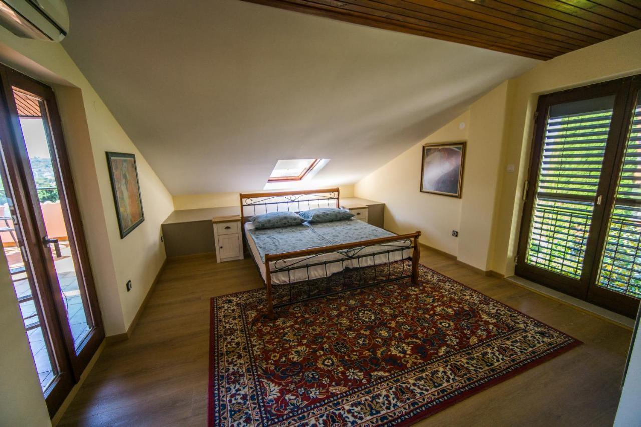 Apartments Sara 7, 8, 9 Порторож Экстерьер фото